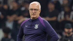 Dorival Jr fala após Corinthians x Flamengo.