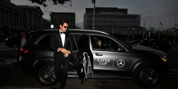 Federer chegando na Noite de Gala da Laver Cup