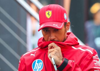 Hamilton foi defendido por seu ex-chefe na Fórmula 1