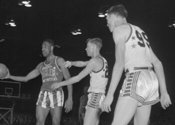 Nat Clifton no Harleem Globetrotters.