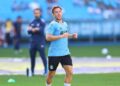 Arthur em aquecimento pelo Grêmio