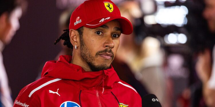 Hamilton durante entrevista