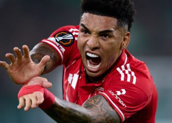 Igor Jesus no Nottingham Forest.