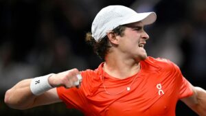 João Fonseca comemora vitória na Laver Cup