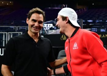 João Fonseca em encontro com Federer