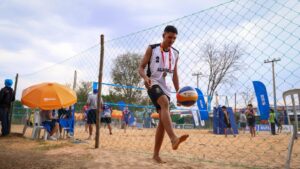 O Lionel Messi brasileiro é jogador de vôlei de praia