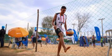 O Lionel Messi brasileiro é jogador de vôlei de praia