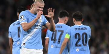 Haaland comemorando gol pelo Manchester City