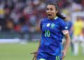Marta comemorando gol pela Seleção Brasileira