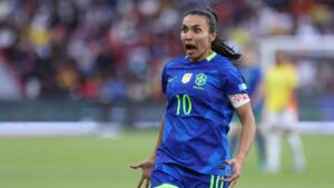 Marta comemorando gol pela Seleção Brasileira