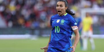 Marta comemorando gol pela Seleção Brasileira