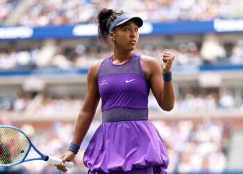 Naomi Osaka celebra vitória nas oitavas do US Open