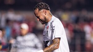 Neymar segue sofrendo com lesões neste ano