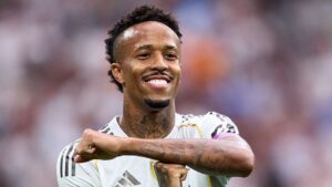 Militão comemora gol do Real Madrid contra o Espanyol