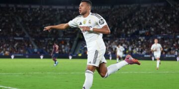 Mbappé comemorando gol do Real Madrid
