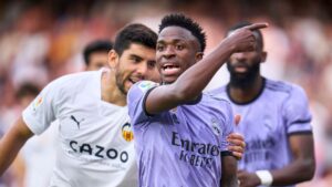 Vini Jr em jogo contra o Valencia
