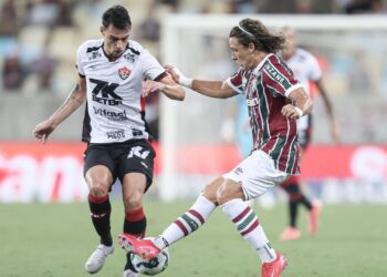 Vitória x Fluminense será definido no Brasileirão 2025.