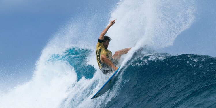Yago Dora é campeão da WSL.