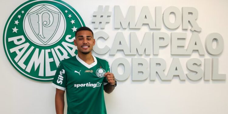 Na mira do Zenit, Riquelme Fillipi com a camisa do Palmeiras