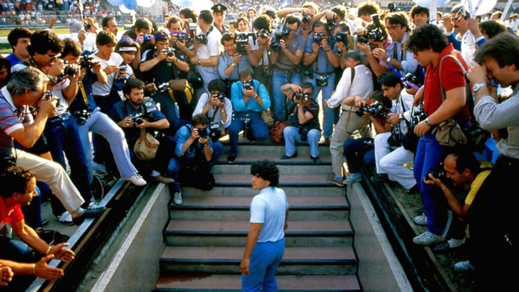 Documentário sobre Maradona traz registros nunca antes vistos