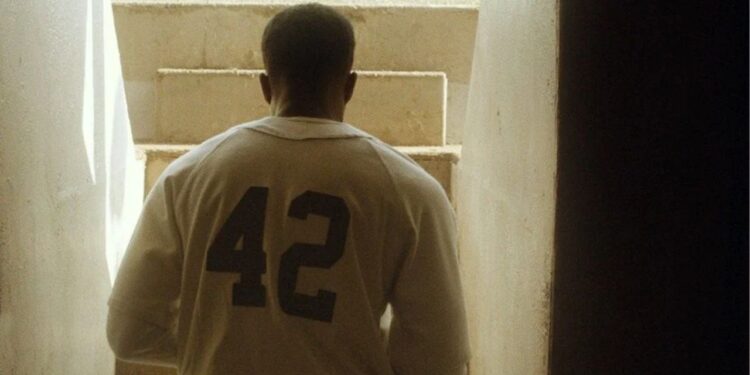 Conheça a história de Jackie Robinson neste filme emocionante