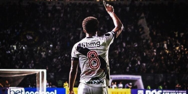 Andrey Santos ex-Vasco é destaque de Messi entre os jovens mais promissores