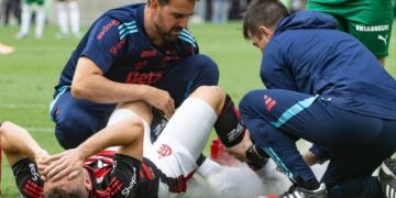 Lesão de Léo Ortiz no tornozelo muda os planos do Flamengo