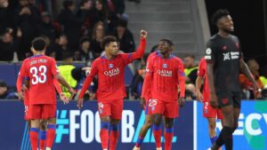 PSG goleia o Bayer Leverkusen