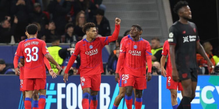 PSG goleia o Bayer Leverkusen