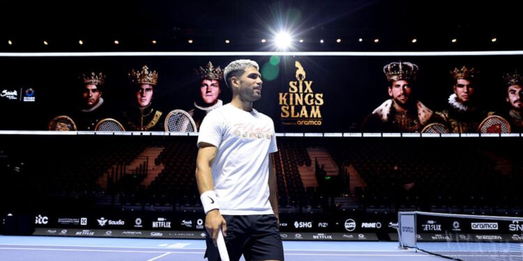 Alcaraz vence Fritz e garante vaga na final do Six Kings Slam