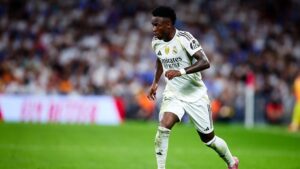 Vinícius Júnior desperta interesse do Al-Ahli, da Arábia Saudita.