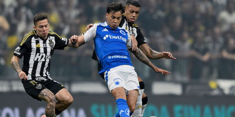 Há quatro rodadas sem vencer, chances de título do Cruzeiro despencam