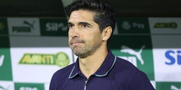 Abel Ferreira destaca atuação do Palmeiras na goleada sobre o Red Bull Bragantino