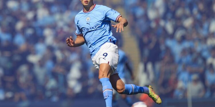 Erling Haaland jogando pelo Manchester City com a camisa 9 - Créditos: depositphotos.com / operations@newsimages.co.uk