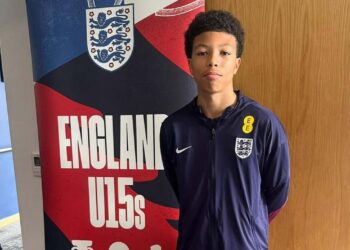 Filho de Thiago Silva surpreende com convocação na Inglaterra