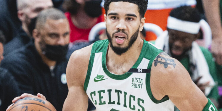 Jayson Tatum acelera recuperação para sua volta após lesão de tendão de Aquiles