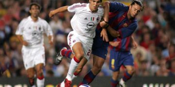 Kaká em partida de futebol pelo Milan vs Barcelona - Créditos: depositphotos.com / Maxisports