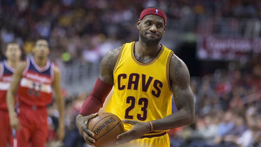 O inacreditável salário de LeBron James