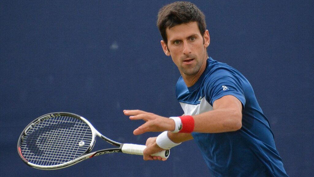 Como Novak Djokovic controlou uma hérnia de disco sem cirurgia