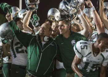 O filme que mostra liderança e coragem no futebol americano