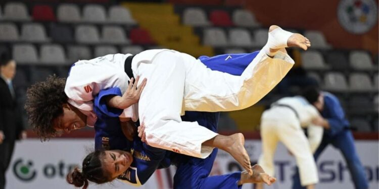 A trajetória de Rafaela Silva, da Cidade de Deus ao ouro olímpico