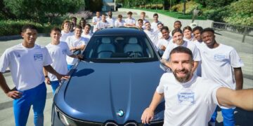 Kylian Mbappé ganhou um carro de luxo como presente de Natal, mas não tem carteira de motorista