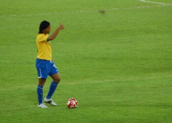 Ronaldinho Gaúcho e os momentos mais memoráveis de sua carreira