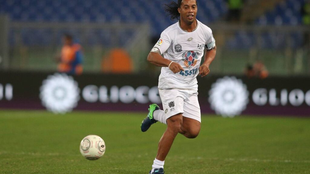 Ronaldinho Gaúcho e os momentos mais memoráveis de sua carreira