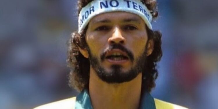 Como Sócrates se tornou um ícone do futebol brasileiro