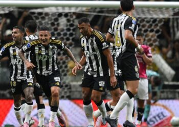 Jogadores do Atlético-MG comemorando gol contra o Independiente del Valle