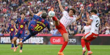 Lance do jogo entre Barcelona e Girona