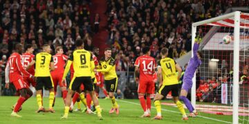 Lance em que Harry Kane abre o placar para o Bayern de Munique