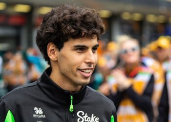 Bortoleto defenderá a Sauber no GP de Singapura.
