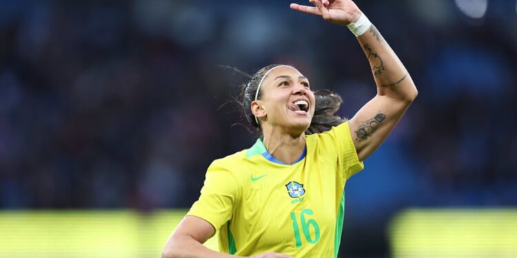 Bia Zaneratto voltou a marcar pelo Brasil